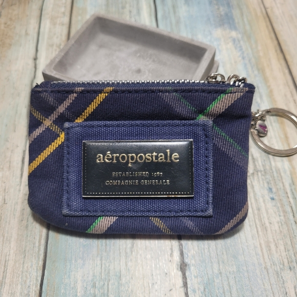 Aeropostale Mini Wallet. - Picture 5 of 5